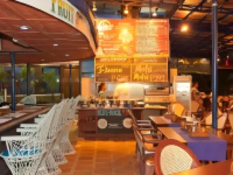 บลูร็อก บีชรีสอร์ท