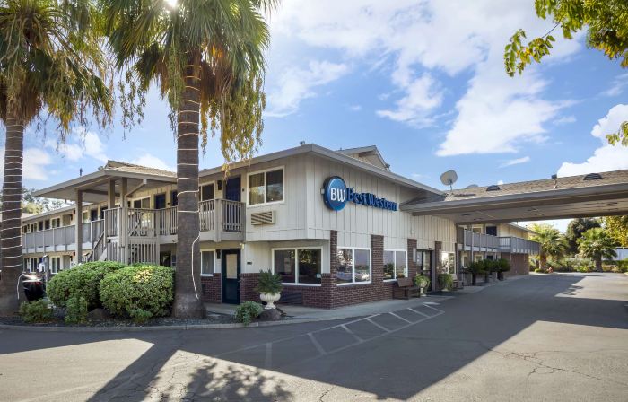 Best Western Shadow Inn