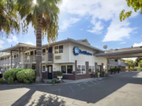 Best Western Shadow Inn Hotels in Woodland