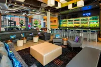 Aloft Milwaukee Downtown - bar