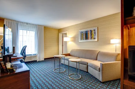 Fairfield Inn & Suites Springfield Holyoke