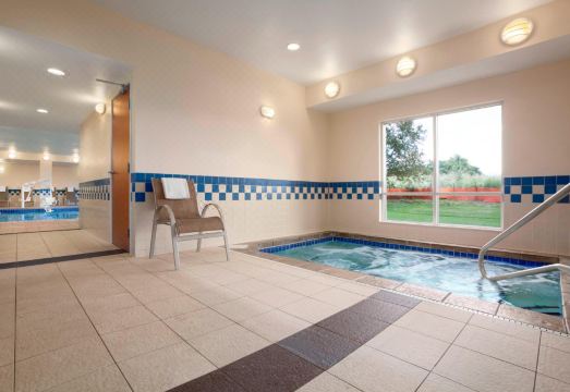 페어필드 인 & 스위트 미네아폴리스 - St. 폴 에어포트