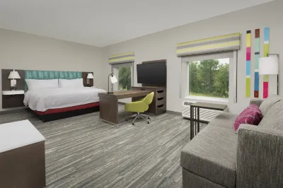 Hampton Inn & Suites Charlotte Airport Lake Pointe