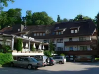 Hotel Schwärs Löwen Freiburg Hotels in Kirchzarten