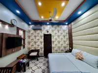 Diplomat Inn Hotel - Homestays