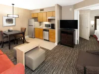 Homewood Suites by Hilton Indianapolis - Keystone Crossing Hotels near Glendale Shopping Mall