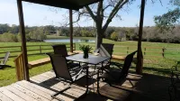 Casa Colina: Rustic Cottage and Property + Stable for Horses