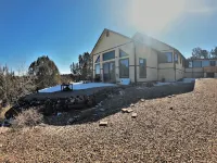 Tranquil White Mountain Lake Escape Lake Access with Beach