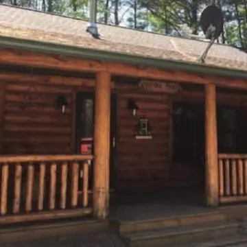 Private Log Cabin near Lake Arbutus and ATV trails
