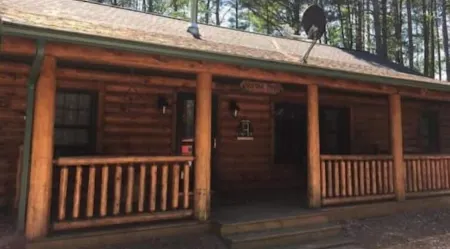 Private Log Cabin near Lake Arbutus and ATV trails