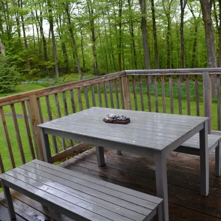 Modern Family Style Getaway -Wakefield UP House for up to 8!