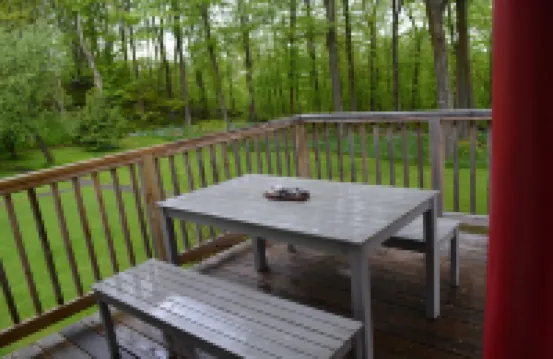 Modern Family Style Getaway -Wakefield UP House for up to 8!