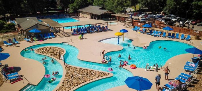 Mountain Condo on Lake Lure with Resort Amenities.Lake Lure is Open! レイク・ルーアのホテル