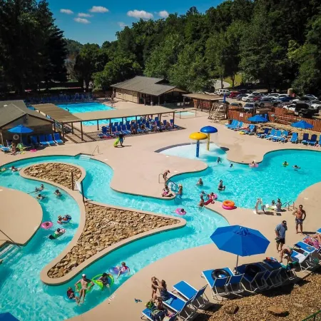 Mountain Condo on Lake Lure with Resort AmenitiesLake Lure Opening May 1, 2026