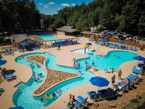 Mountain Condo on Lake Lure with Resort AmenitiesLake Lure Opening May 1, 2026