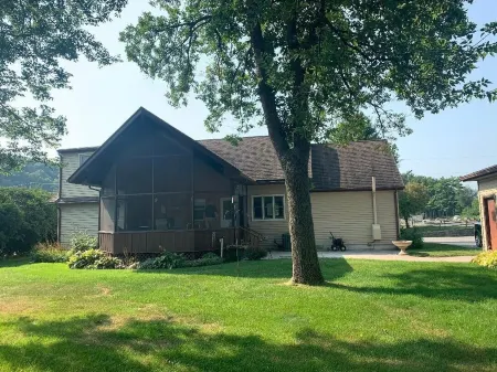 Scenic Getaway Near Decorah Fish Hatchery