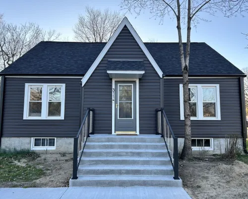 Charming 3-bedroom house in delightful Advance with AC, WiFi Hotels in Stoddard County