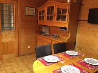 AT THE FOOT OF THE CHAMPAGNY EN VANOISE SLOPES LA PLAGNE-PARADISKI PARC DE LA VANOISE