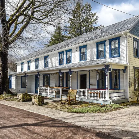 The Riverside - Stay on the River - 15 minutes to Deep Creek and Wisp!