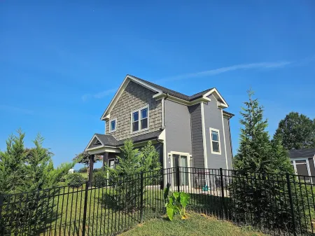 Cozy open concept home in beautiful Davidson near Lake Norman