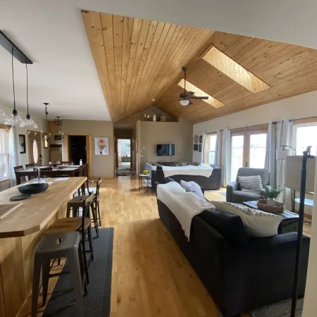 Fresh Modern Country Farmhouse!