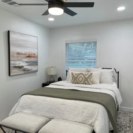 Modern Garage Apartment in the Heart of Downtown Georgetown