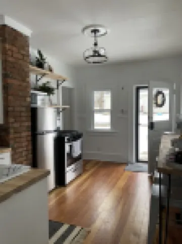 Cozy Cottage located near Czech Village and Newbo areas in Cedar Rapids, IA