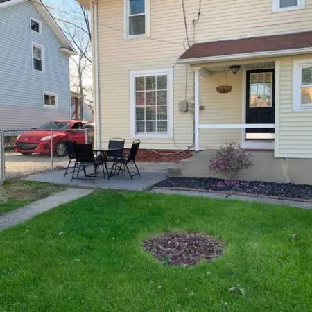 Cozy Craftsman ‘05 near downtown | Pet Friendly!