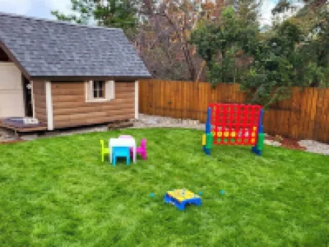 Fully renovated cozy home in the heart of Salmon! No cleaning fees! Hotels in Lemhi County