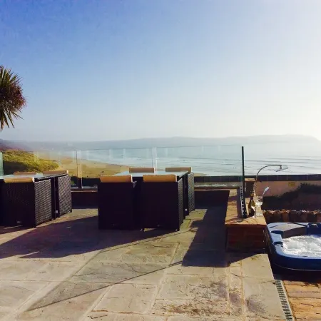 Large Victorian House for 12 Overlooking Woolacombe Beach. Hot Tub, BBQ, Parking