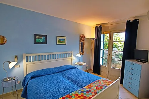 BEAUTIFUL SEA VIEW 300 m FROM THE BEACH.    CIN IT049010B42FIBFRDR
