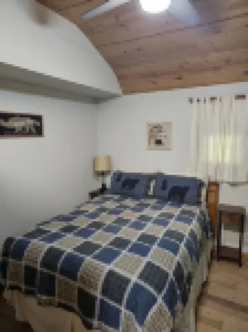 Creek Life Cottage is a place where you can relax and unwind on the creek.