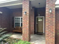 Spacious Navarre Home