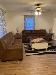Round Top: Scenic , Serene, Beautiful....Roomy