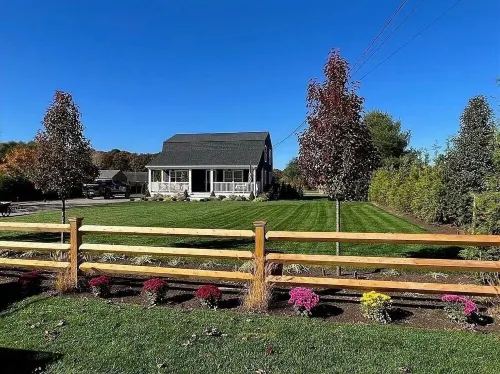 Beach house, inground pool, hot tub, Large backyard,1.5 Miles from Misquamicut