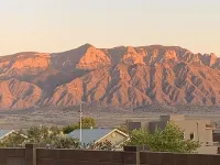 Kelly’s Casita with Gated Off Road Parking.  Private, Quiet, Clean, Comfortable. Hotels in Rio Rancho