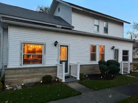 Pats Place at the Lake