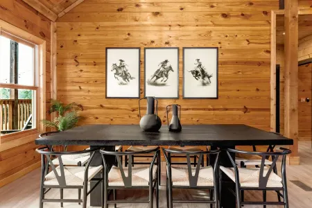 Hill Country Luxury Cabin