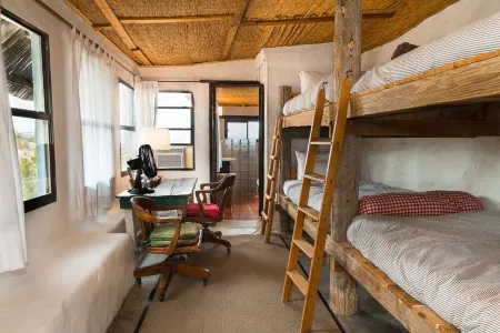 Mimi's Bunkroom - just outside of Big Bend Nt'l Park