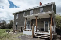 Woodland Gap is a large 3BR/2B house that has been in our family for generations Hotels in der Nähe von Shenandoah Caverns