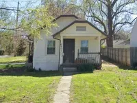 KC Tiny Home Hotels near Red Bridge United Methodist