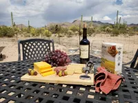 Smart TV BBQ Grill Tucson Saguaro Desert View Stargazing Soak Tub WiFi 2 Car Gar