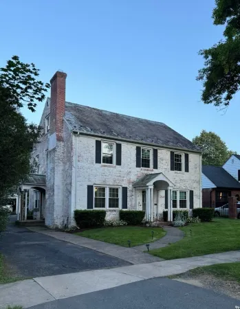 Walk anywhere on campus! 3BR home in College Heights.