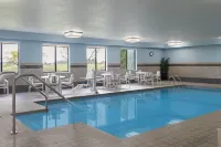 Holiday Inn Express SHEBOYGAN-KOHLER (I-43) by IHG - Pool