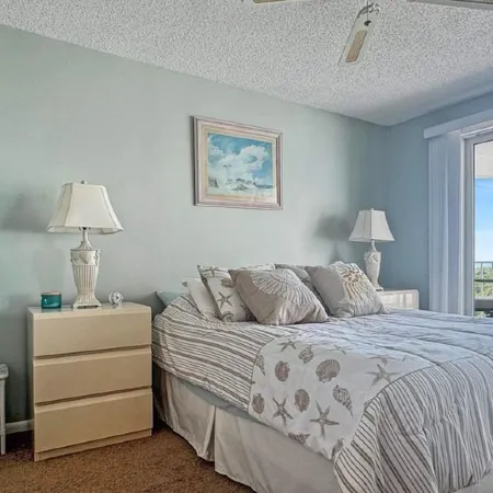 2 Minute Walk To Diamond Beach! Charming 2 BR condowith wonderful ocean views!