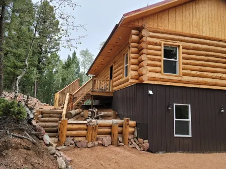 Spacious Comfortable Cabin