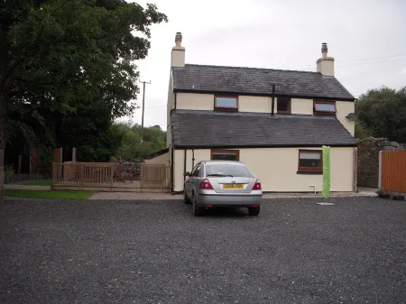 Ship Cottage, Llanrug, Snowdonia