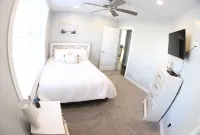 Beach Condo downtown St. Joseph Waterfront District. Five Stars!! Hotels in Saint Joseph