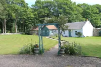 2 bedroom cottage, with far reaching views of the garden and open countryside. - Country Houses