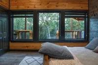 Fun group? Fun Cabin near Robbers Cave State Park!  Sleeps 14!